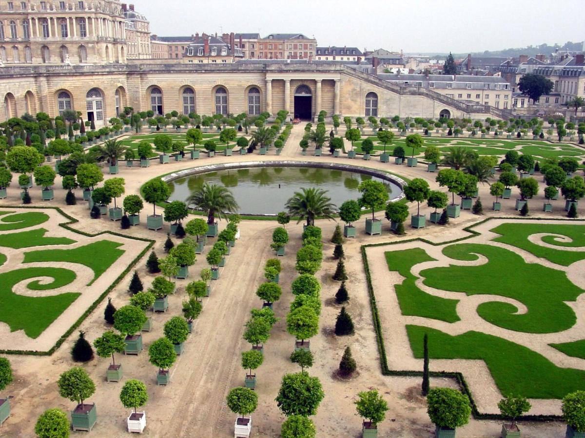 ル・シェネChic Apart Versailles Castleアパートメント エクステリア 写真